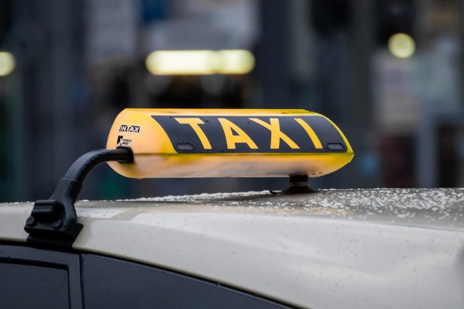 taxi-4720993_1920